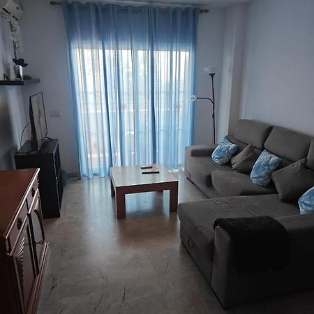 Central 2-Bed Apartment In Estepona Port Exterior photo